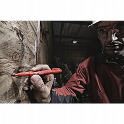 Marker czerwony MILWAUKEE