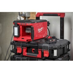 Lampa PACKOUT AC&#47;DC M18POLAC 3000lm IP54 MILWAUKEE