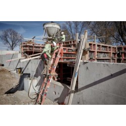 Wibrator walizkowy do betonu MXFCVBCKIT602 Concrete IN2 MILWAUKEE