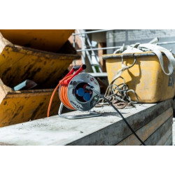 Przedłużacz bębnowy Garant CEE 1 IP44 25m AT-N07V3V3-F 5G1.5 FR BRENNENSTUHL