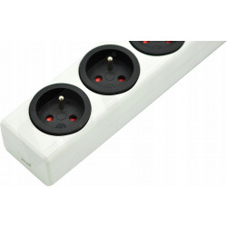 Przedłużacz listwowy przepieciowy 4 gniadza bialy 2 m H05VVF3G1,5 19.500A BRENNENSTUHL