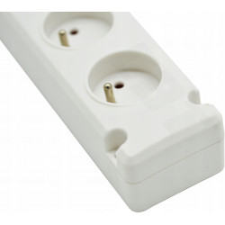 Listwa zasilająca Bremounta 4gniazd biały 1,5 m H05VVF 3G1,5 z wyłącznikiem  BRENNENSTUHL