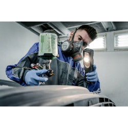 Ręczna lampa akumulatorowa LED HL 701 AT z oddawaniem barw 15CRI 96 900+200lm IP54 BRENNENSTUHL